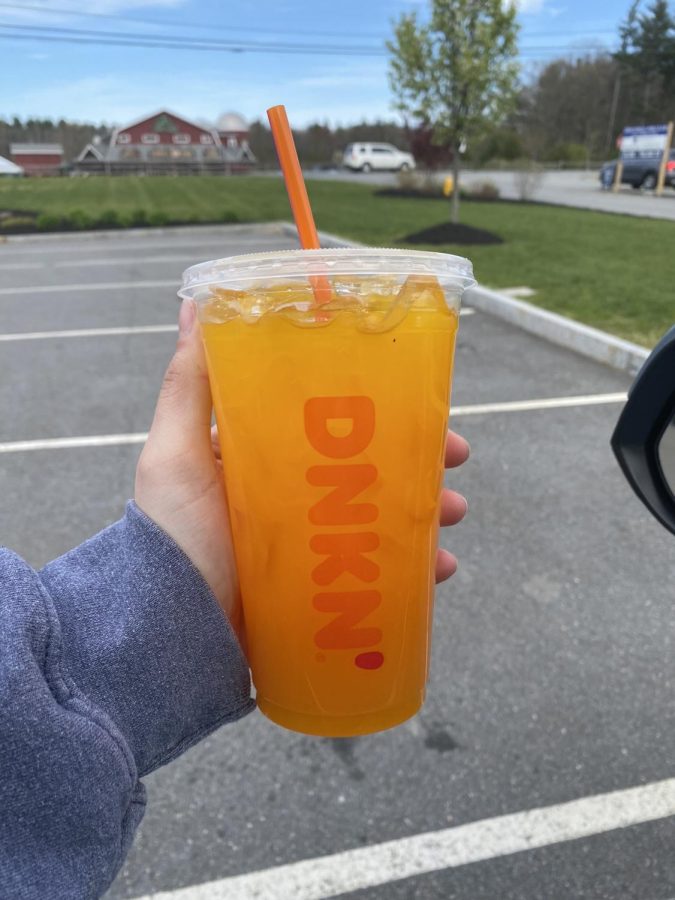 Dunks Mango Pineapple Refresher A Summer Drink to Taste The Lobby