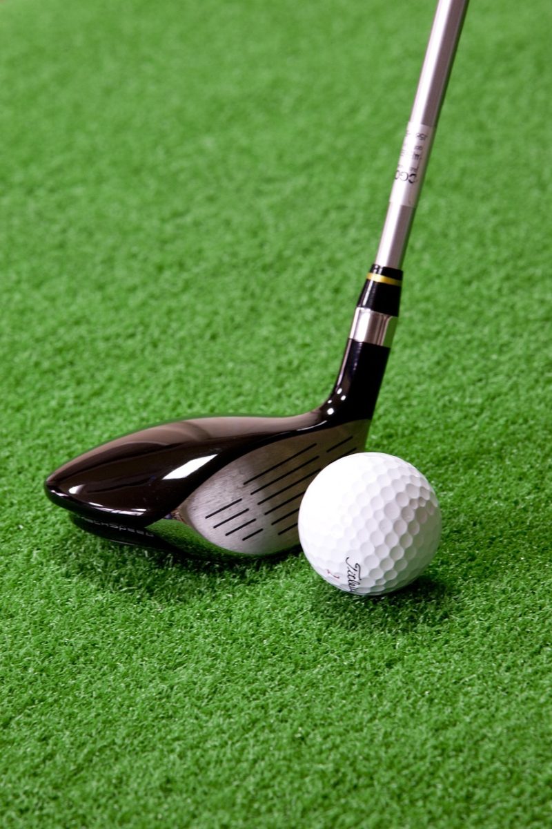 Golf ball and club (Pixabay) 
